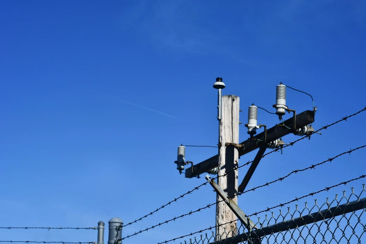 How Preformed Armor Rods Protect High Voltage Power Lines